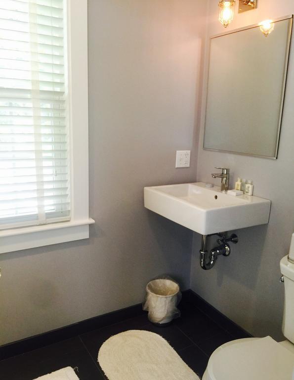 Crocker House Inn Vineyard Haven Room photo