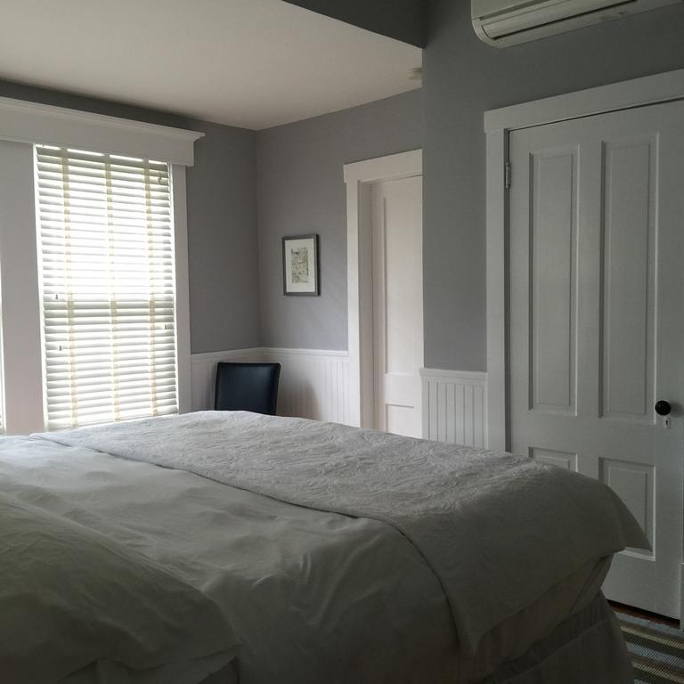 Crocker House Inn Vineyard Haven Room photo